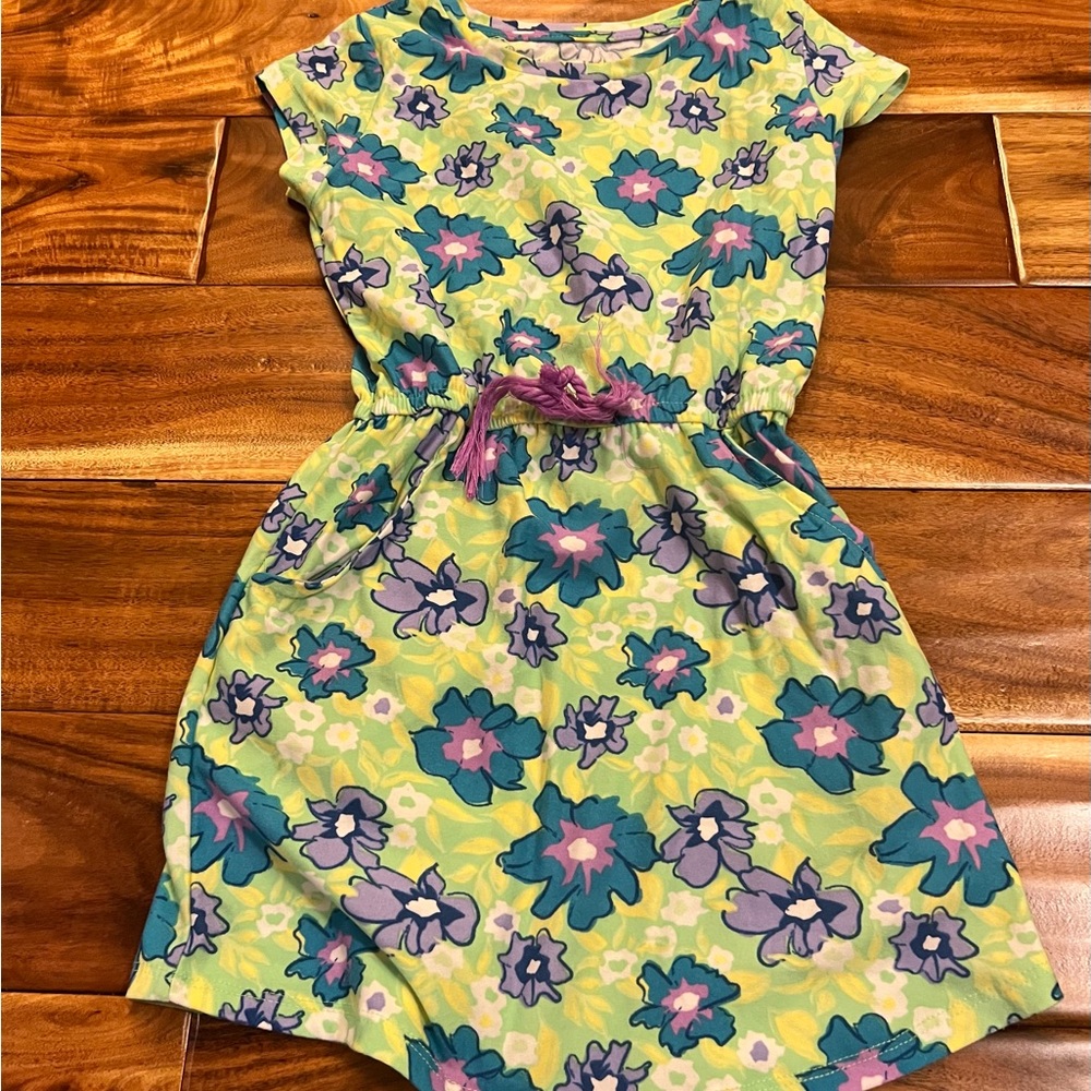 Girl’s flower dress. Size 6x
